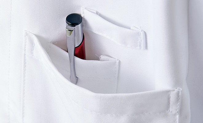 ���ݥ��å���ˤϥڥ󤬥��å���Ǽ�ޤ���ݥ��å�