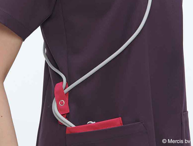 ���Ƥ˥����ɤ�ۡ���ɲ�ǽ�ʥ��֥�롼���դ�