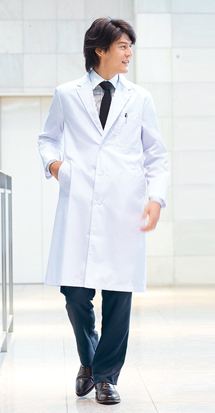 男性向け白衣のコーディネート 男子シングル診察衣長袖着用写真