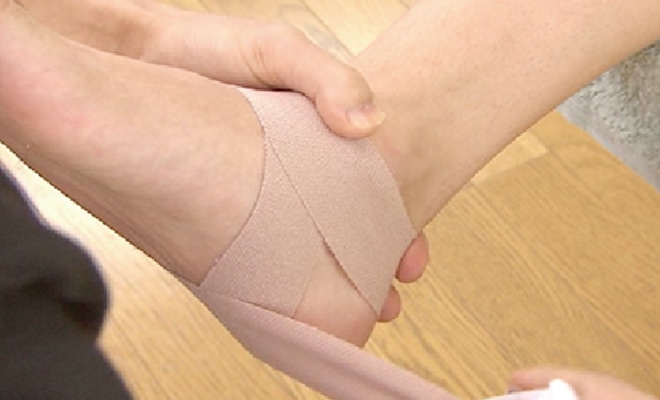 関節にフィットしてしっかり固定