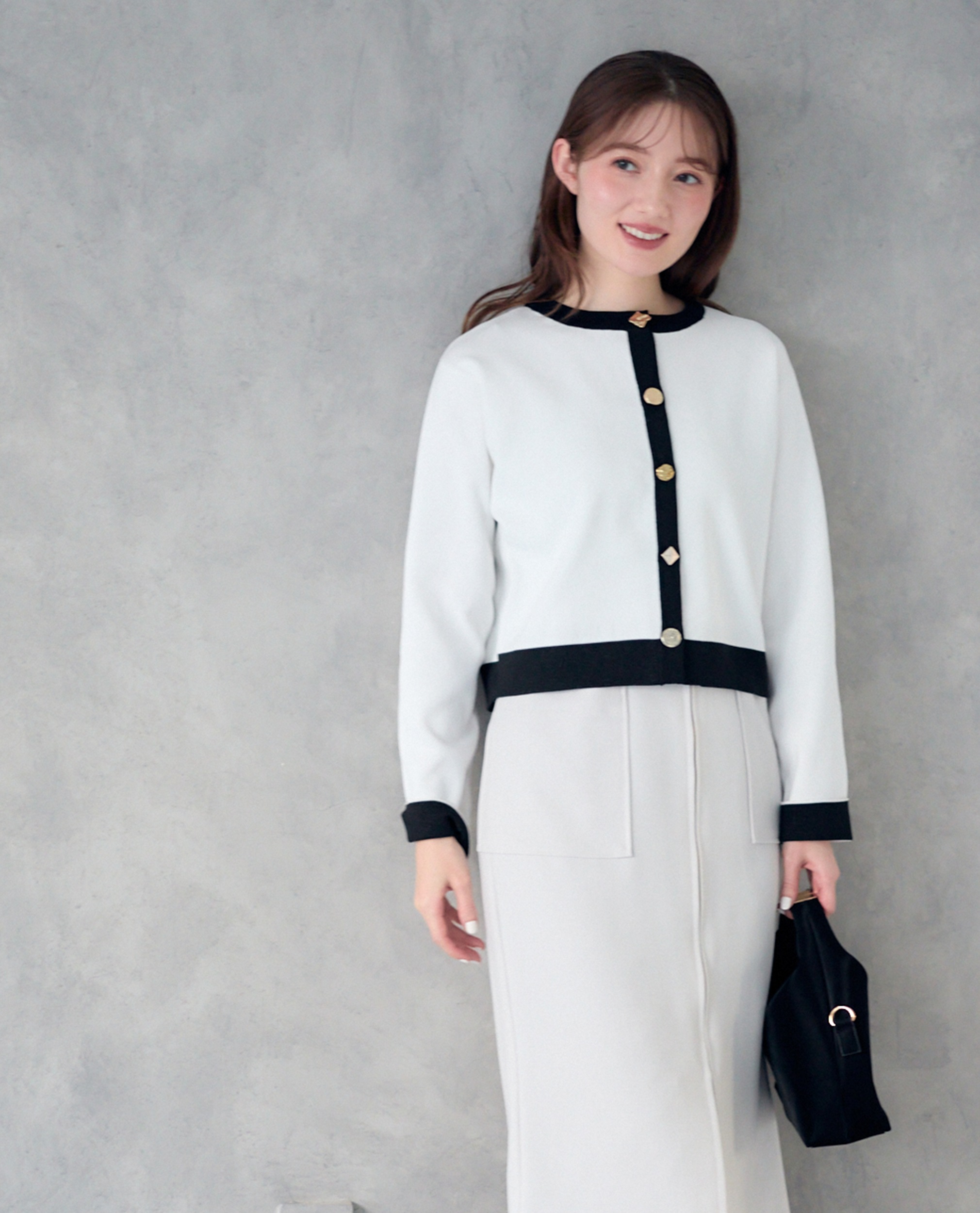 知性」も「華」もある通勤服 - 12Twelve Agenda(トゥエルブアジェンダ