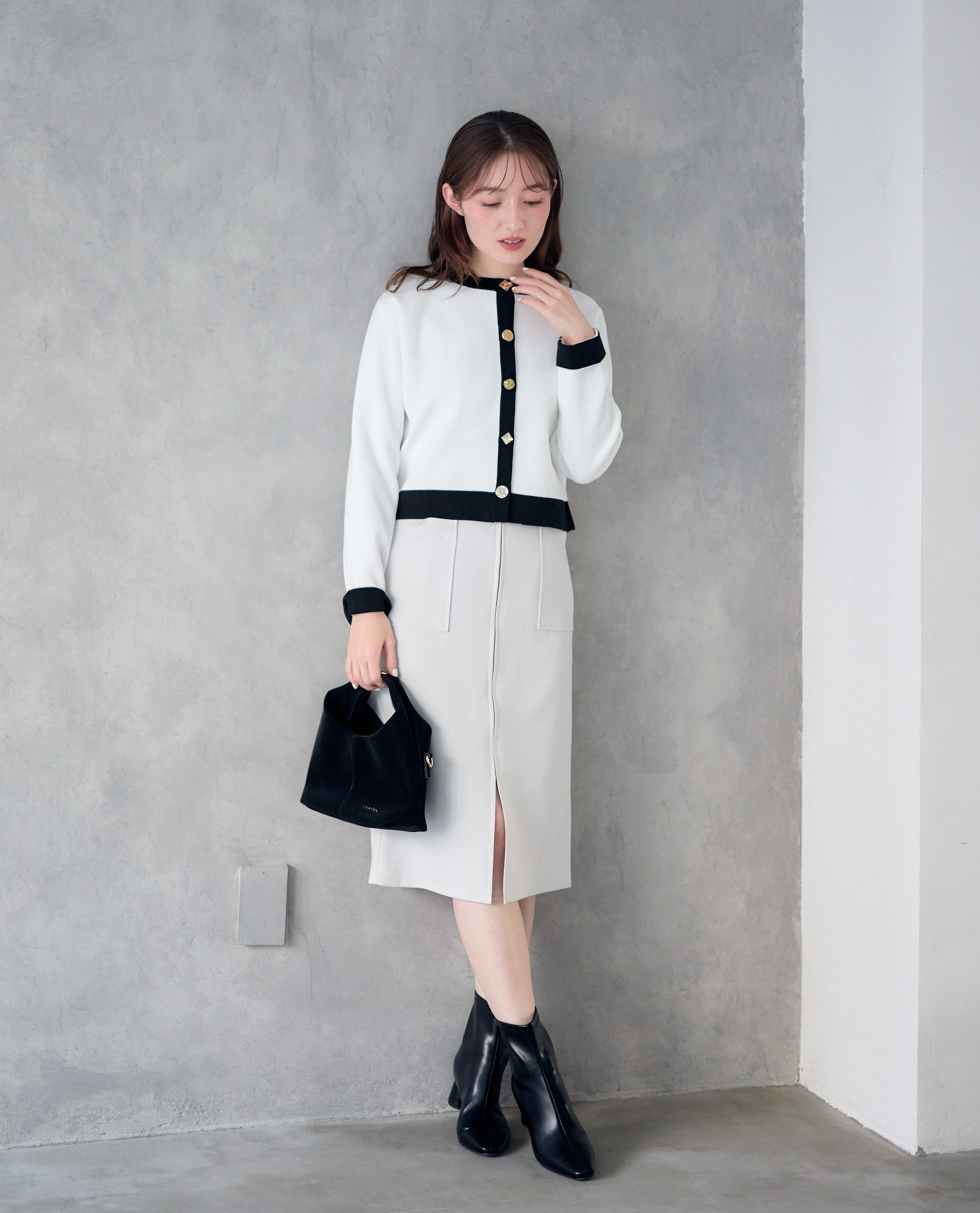 知性」も「華」もある通勤服 - 12Twelve Agenda(トゥエルブアジェンダ