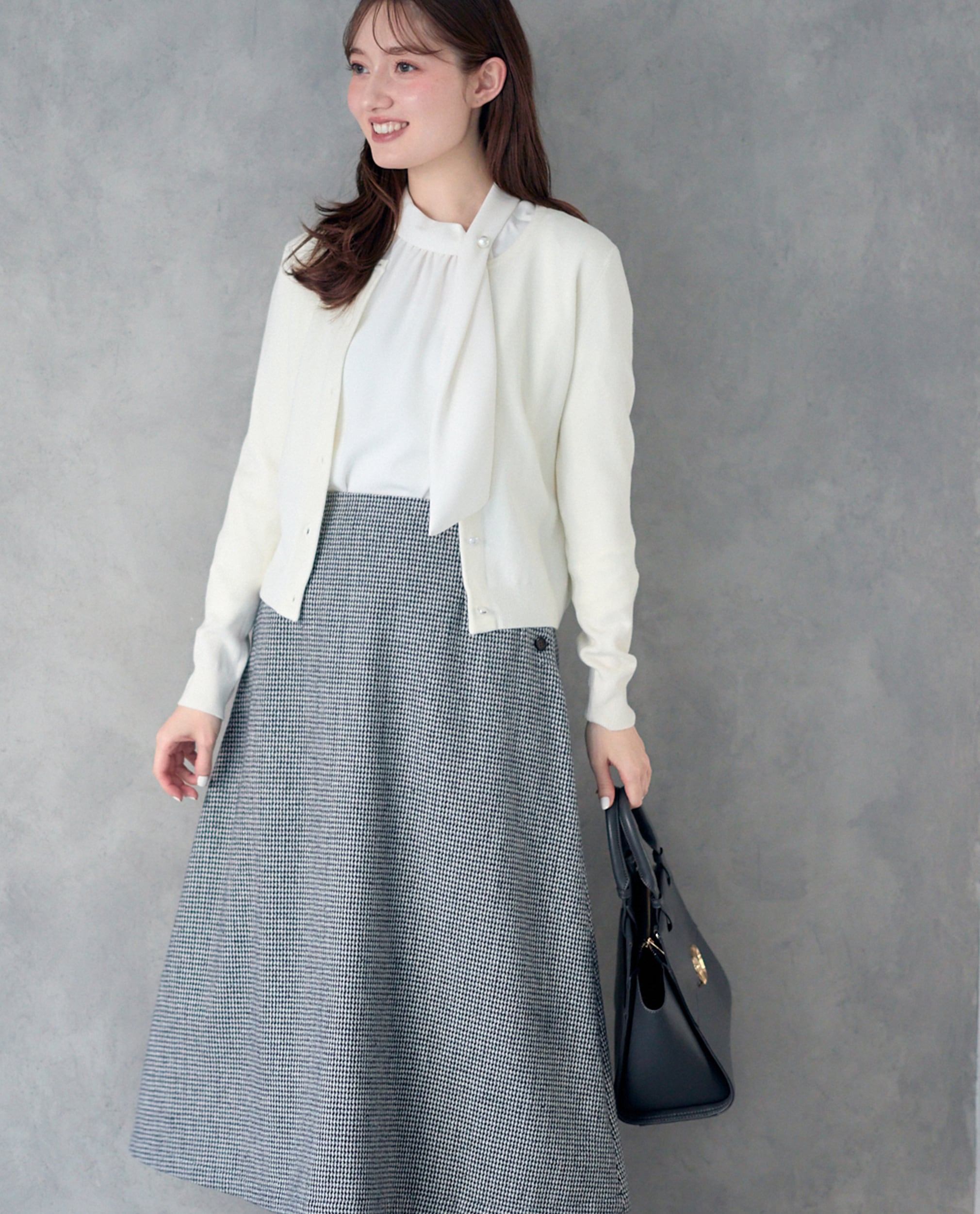 知性」も「華」もある通勤服 - 12Twelve Agenda(トゥエルブアジェンダ