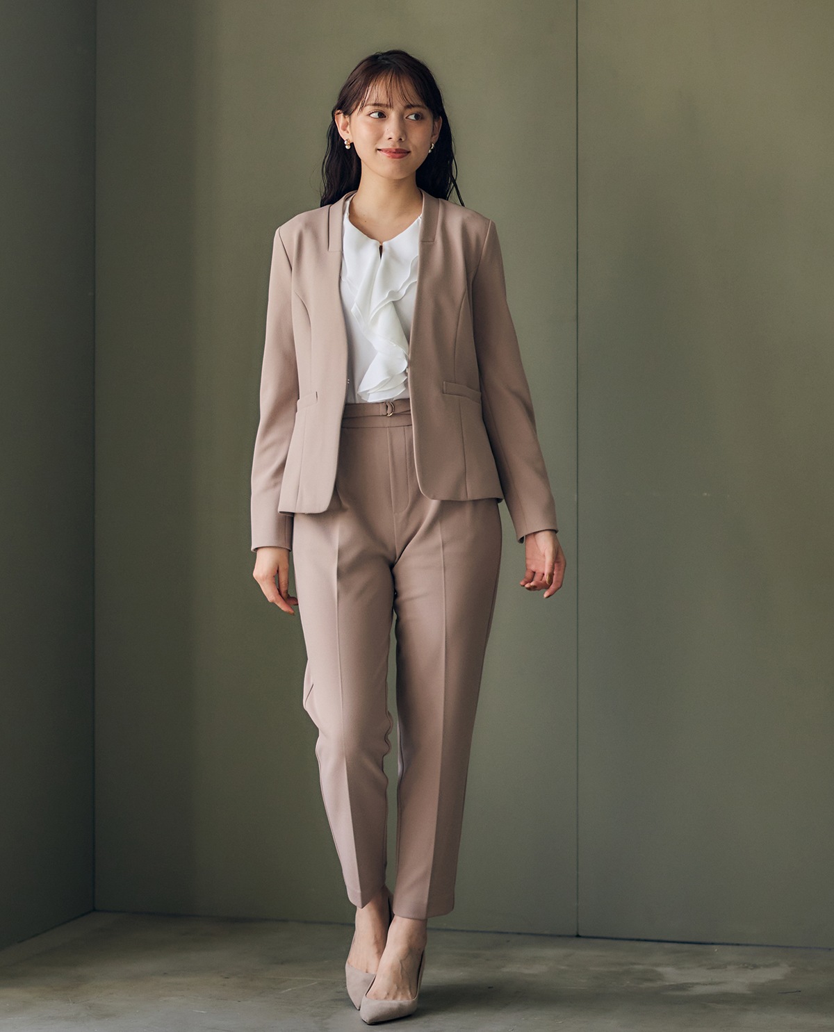 【美品】12TwelveAgenda 上下パンツスーツ 美品】12TwelveAgenda 上下パンツスーツ 美品】12TwelveAgenda