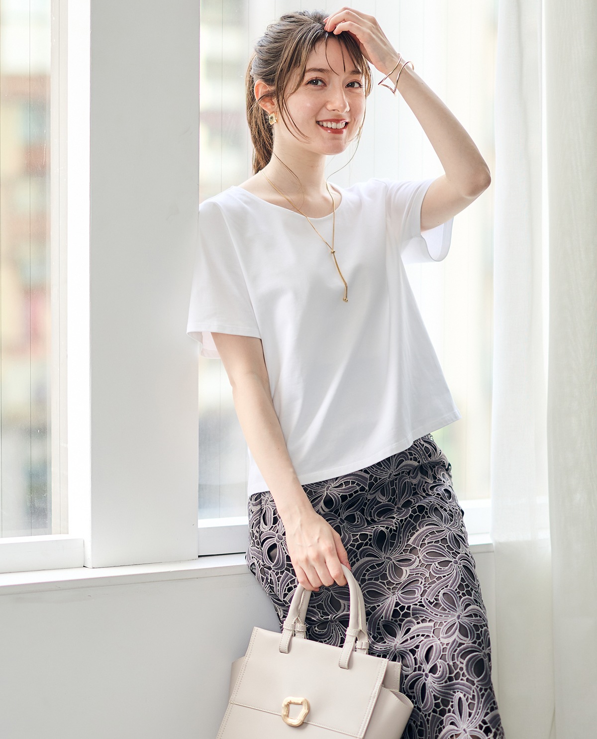 【定価12000円】「骨格診断ファッションアナリスト 公式テキスト」 Amazon.co.jp: 骨格診断ファッションアナリスト: 公式テキスト : 骨格