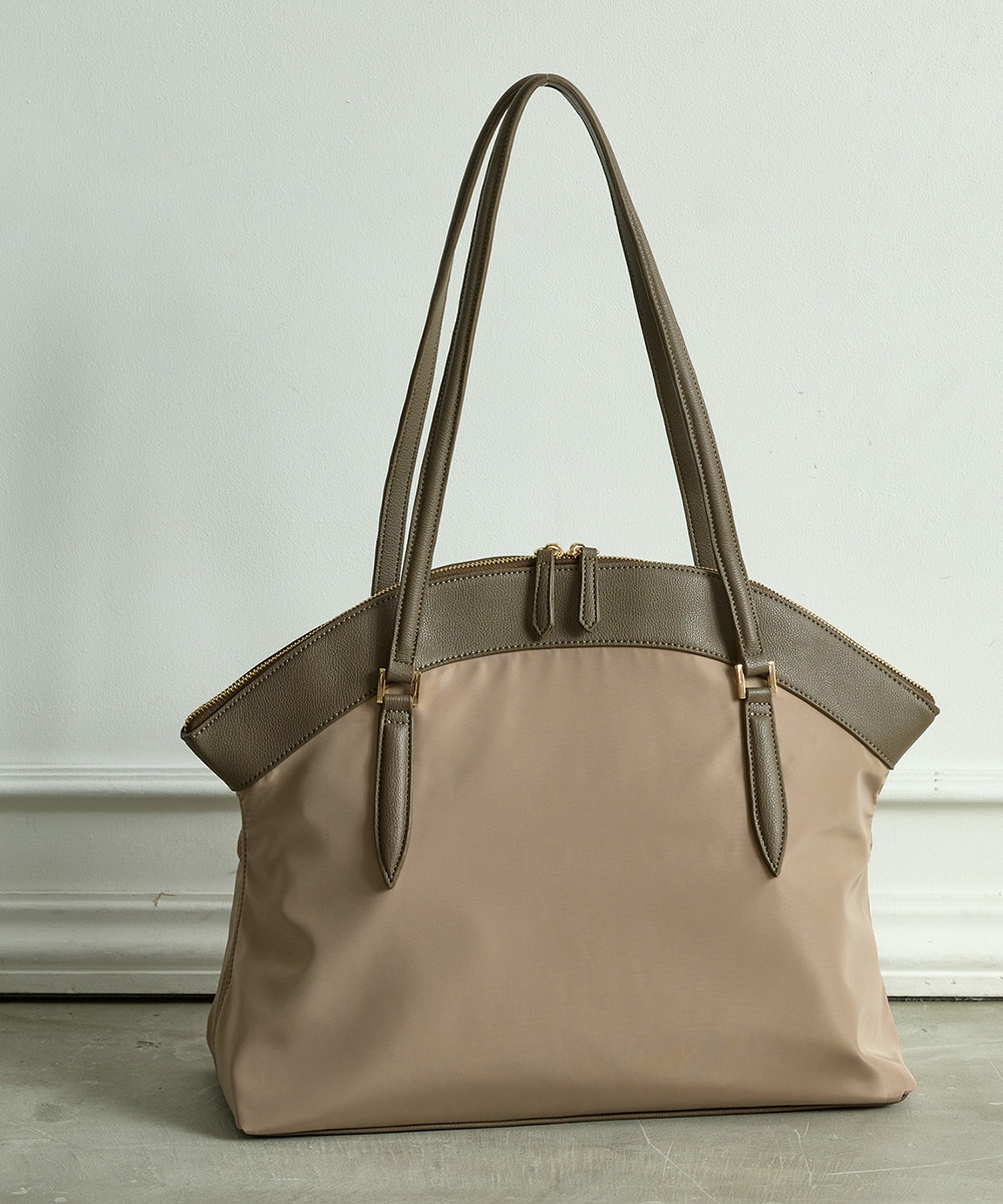 SALE】A4ナイロントートバッグ - 12Twelve Agenda(トゥエルブ 