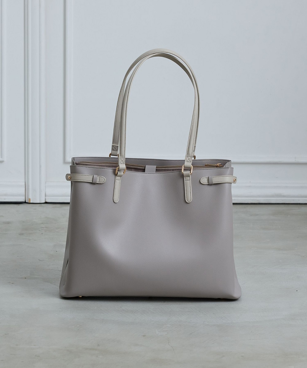 大容量配色ベルトA4バッグ - 12Twelve Agenda(トゥエルブアジェンダ