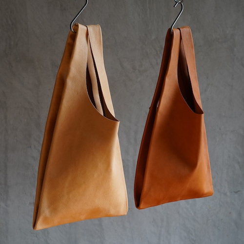 植物タンニンなめし豚革のマルシェバッグ ダークブラウン / T20103  