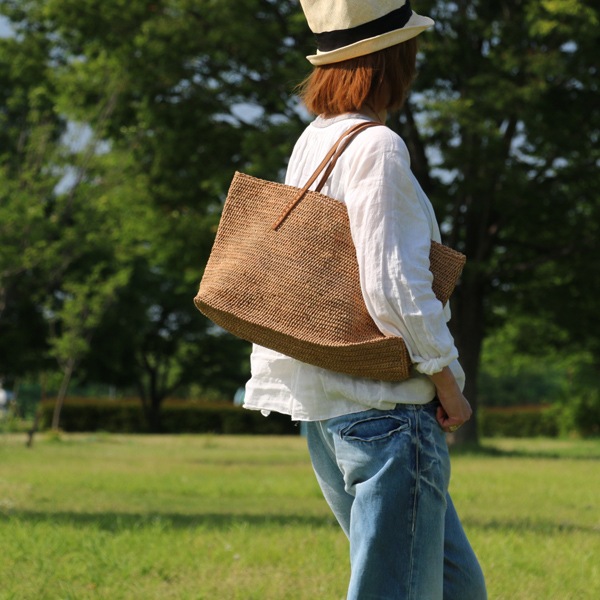 Sans Arcidet(サンアルシデ)のかごバッグラフィアトートバッグBEBY NEW BAG C