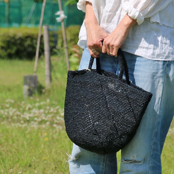 Sans Arcidet(サンアルシデ)のかごバッグラフィアトートバッグKAPITY BAG MEDIUM MC K