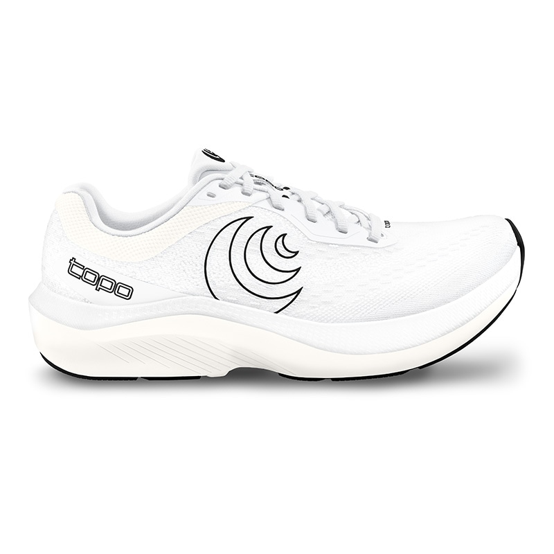 Topo Athletic/�ȥݥ�����ƥ��å� MAGNIFLY 6