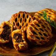 MEAT PIE GIFTBOX - とろける肉の贈り物（5個入り）