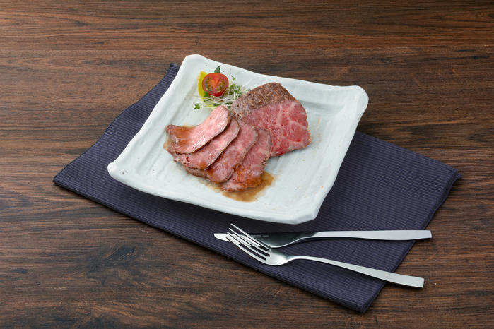 写真：【赤城牛赤身ローストビーフ】料理イメージ