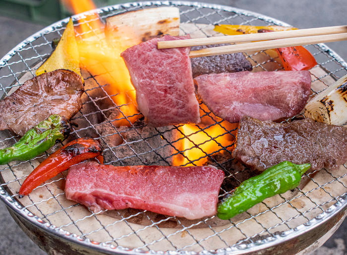 写真：【赤城和牛赤身・霜降り食べ比べ焼肉】料理イメージ