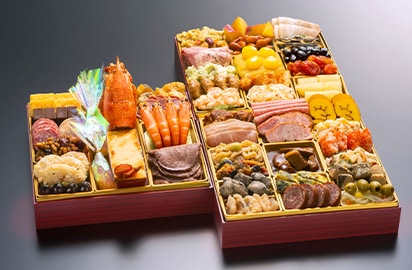 32品も詰め込まれたおせち