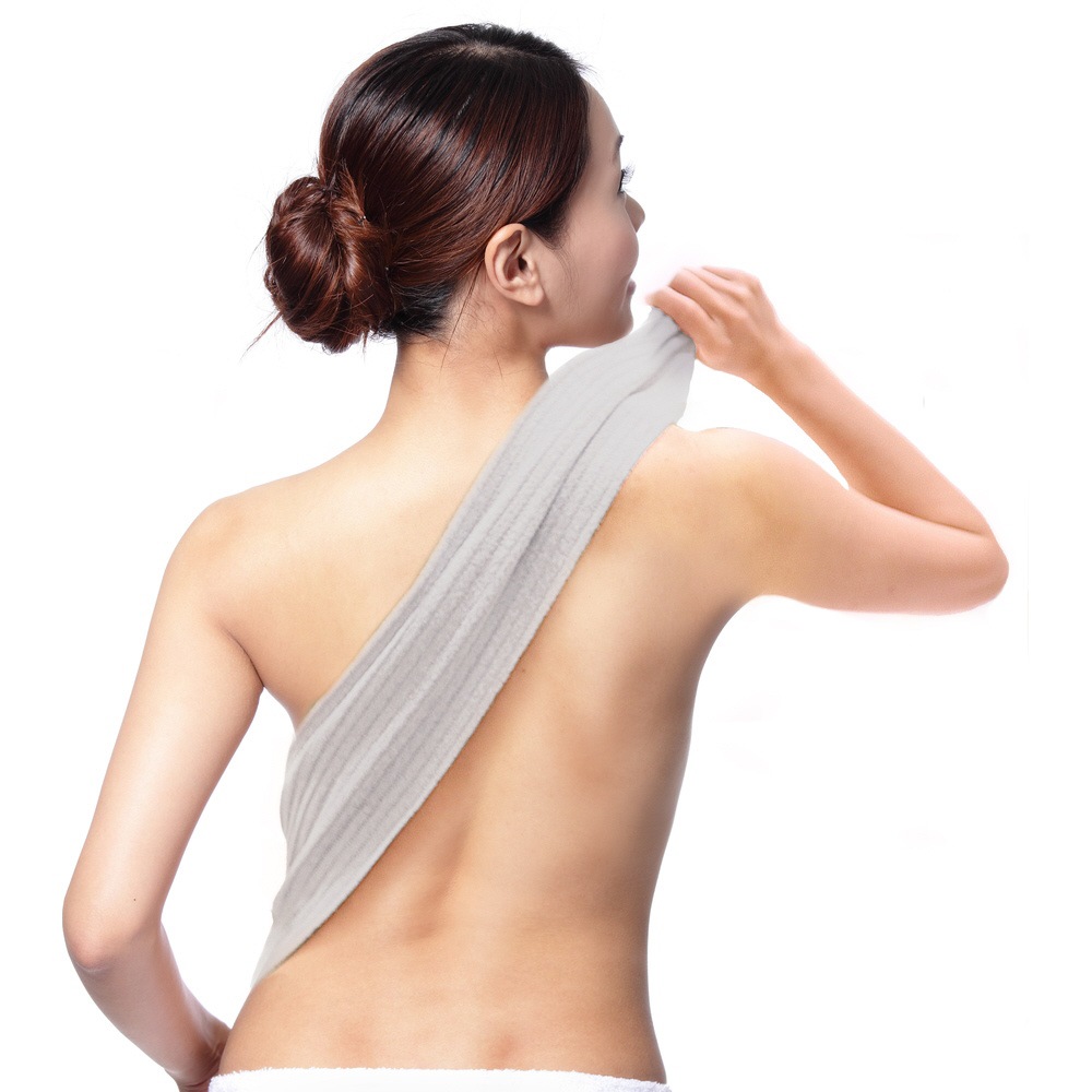 長さ約90センチで背中もしっかり届く