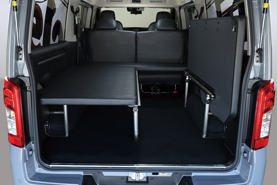 ＊随時値下中＊【超美品】 ユーアイビークル ハイエース　ワイドミドルベッドキット ハイエース専門店 ユーアイビークル ハイエース200系 マルチ