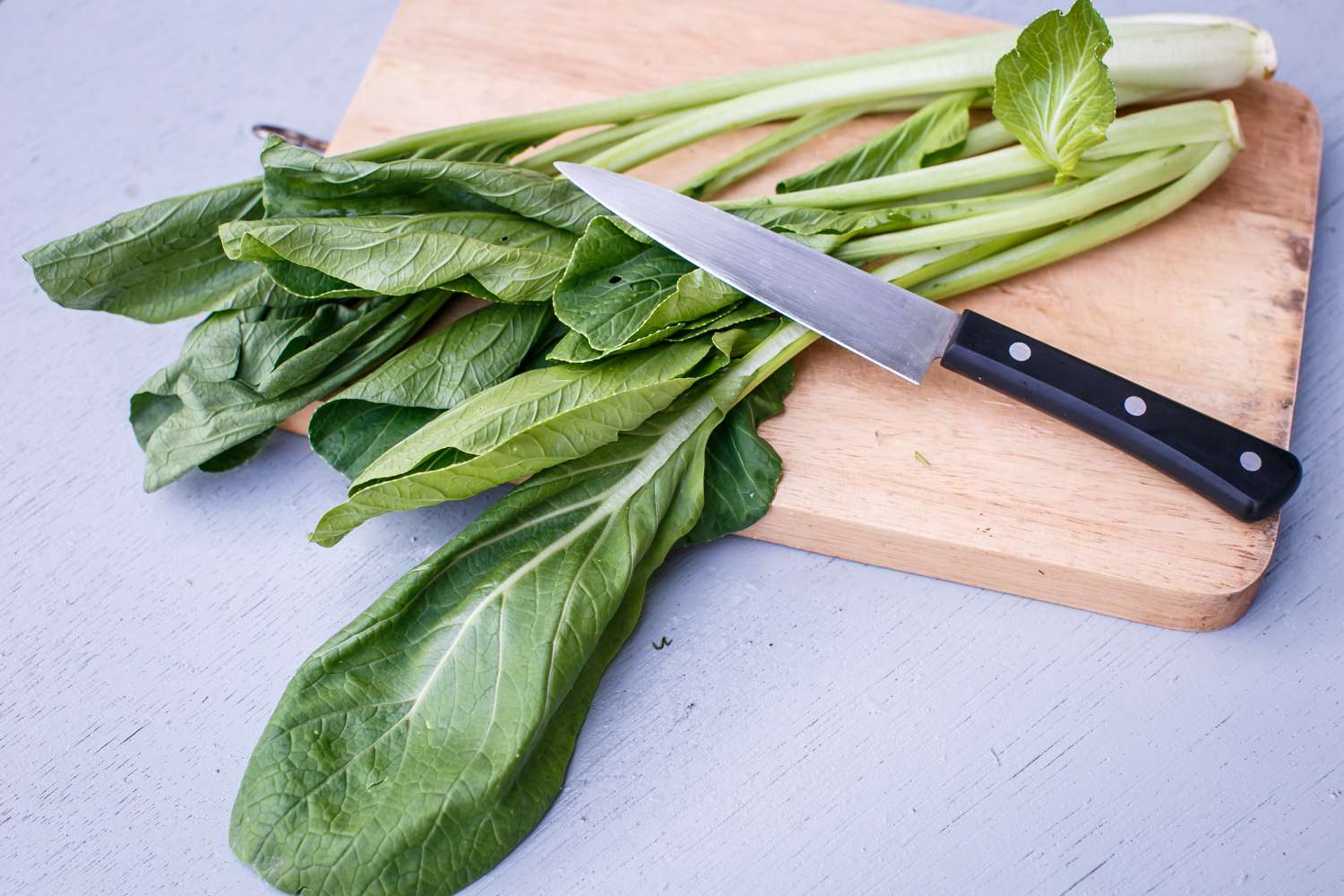 老眼の進行を遅らせてくれる野菜と果物