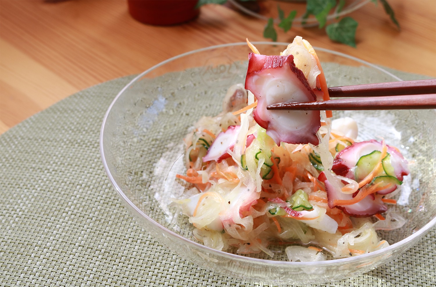春限定の味覚「新玉ねぎ」とは？普通の玉ねぎとの違いと美味しい食べ方