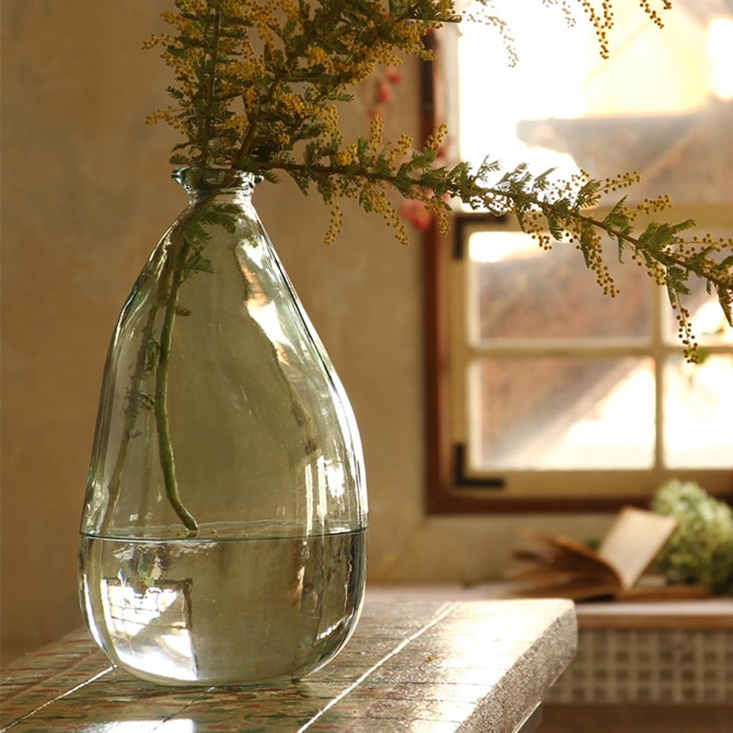 Valencia リサイクルガラス フラワーベース Catorce 商品種別 グリーン 花瓶 フラワーベース Uminecco ウミネッコ