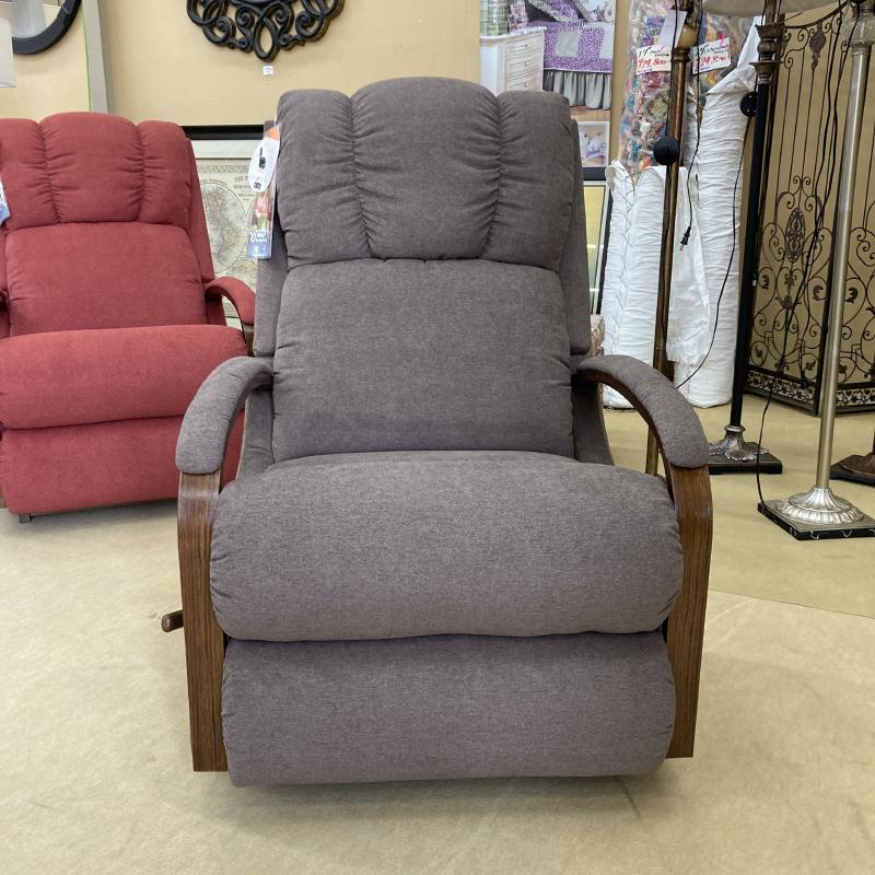 3FK66d イタリア製 ラウンジチェア オットマン  1人掛けソファ 3FK66d イタリア製 ラウンジチェア オットマン 1人掛けソファ