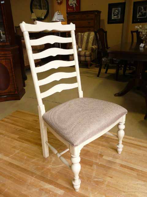 ブランディボワールアンティーク風チェア 木製 白い椅子 カントリー調