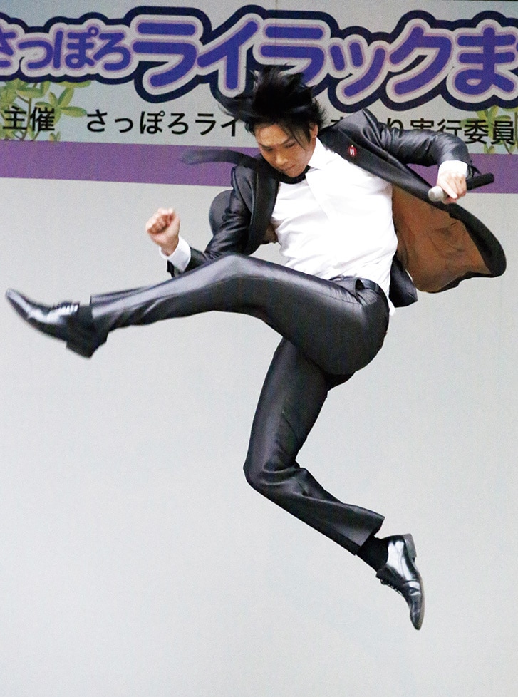 2014年。『スターライト札幌』のラストで飛び回し蹴りをしていた白川裕二郎。（後に足を痛めて封印）