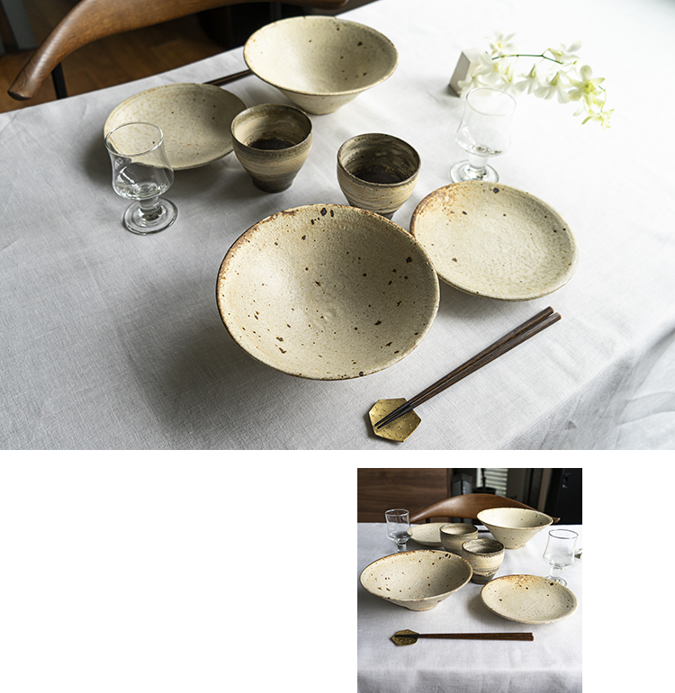 遺品整理◼️蔵からアンティークな年代のステキなお花のお皿が出て来ました。茶器？ 遺品整理◼️蔵からアンティークな年代のステキなお花のお皿が