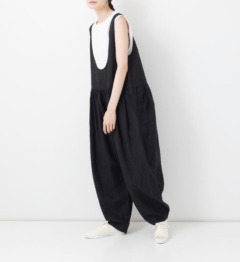 サロペットは大人でも楽しめる｜その魅力とは？