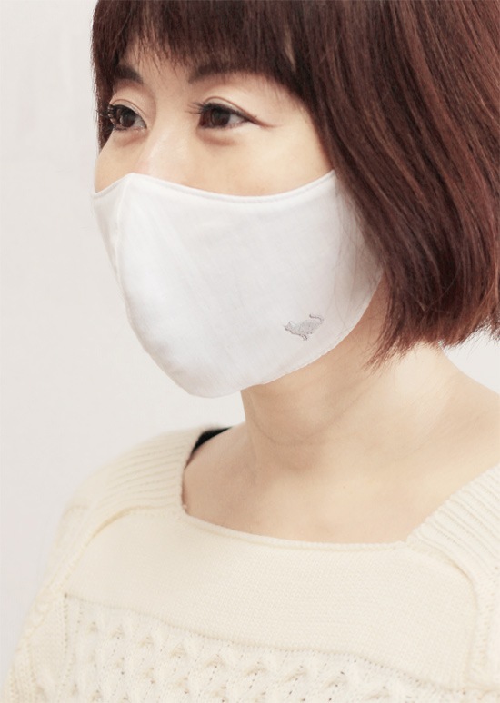 猫刺繍入り 立体型マスク 大人用 ミューファン 抗菌・防臭 - (ネコ