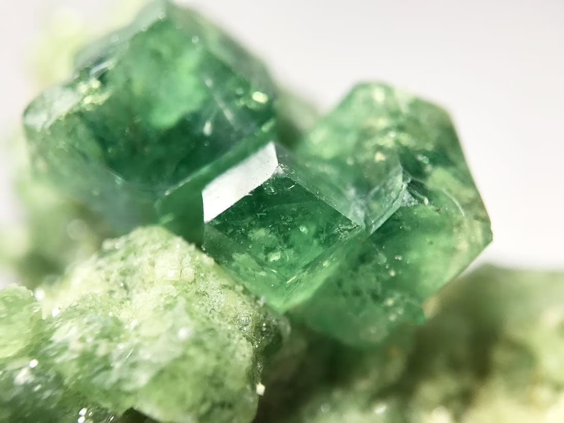 561 イラン産 デマントイドガーネット 翠柘榴石 1_000000002083.jpg
