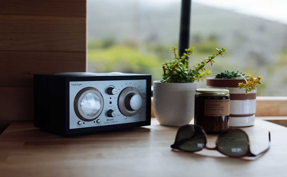 MODEL THREE BT／ブラックアッシュ/シルバー