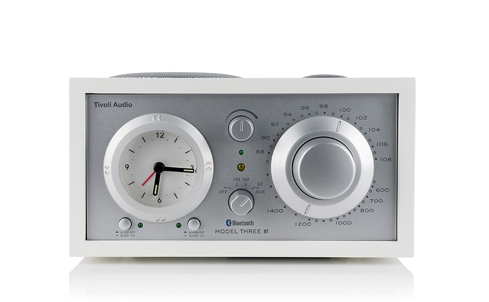 MODEL THREE BT／ホワイト/シルバー