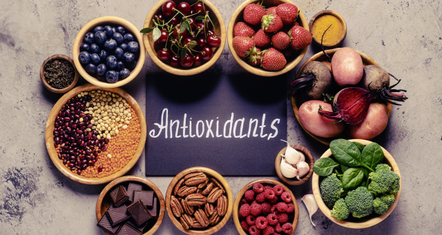 抗酸化 酸化ストレス 春のくすみ ゆらぎ肌 透明感 30代 40代 50代 ケルセチン インナーケア