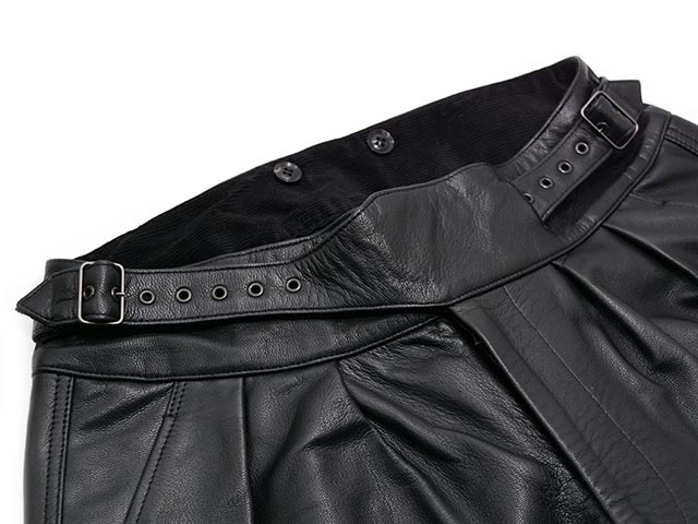 BACKLASH ジッパーポケット付き黒パンツ BACKLASH ジッパーポケット付き黒パンツ