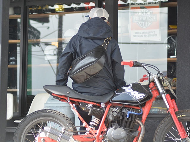 INCEPTION/インセプション】「Horse Hide Banana Bag”LARGE”/ホース