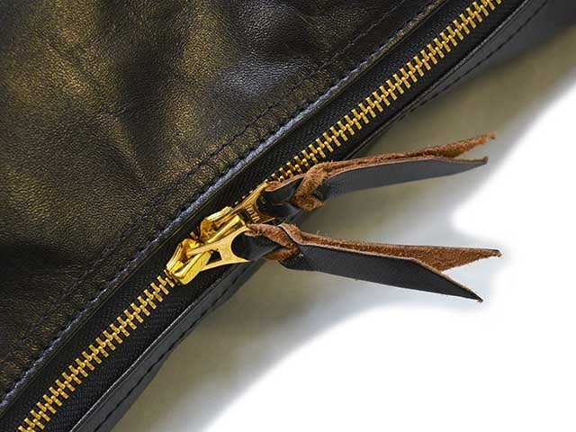 INCEPTION/インセプション】「Horse Hide Banana Bag”LARGE”/ホース