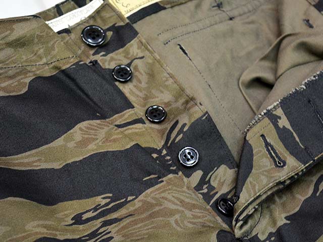 BUZZ RICKSON'S/バズリクソンズ】「Black Tiger Pattern Trousers Over