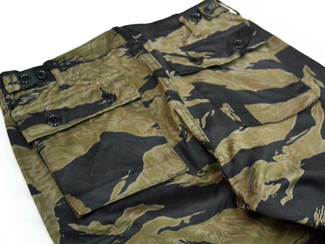 BUZZ RICKSON'S/バズリクソンズ】「Black Tiger Pattern Trousers Over