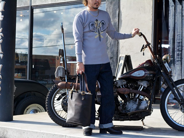 全2色【vasco/ヴァスコ】「Leather Travel Tote Bag”Height”/レザー