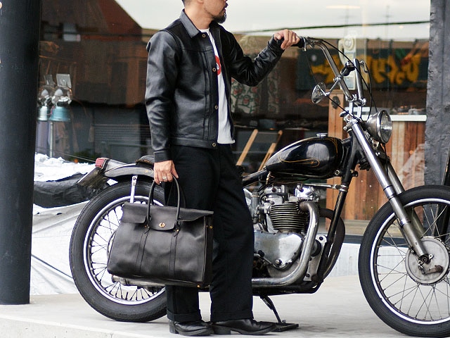 全2色【vasco/ヴァスコ】「Leather Saddle Tote Bag/レザーサドル