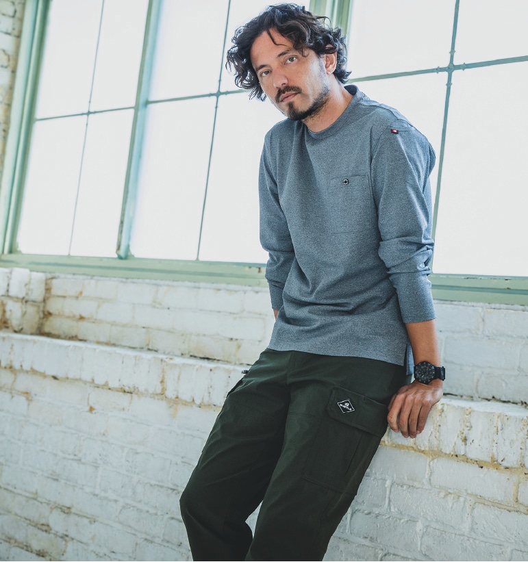 バートル 655着用イメージ画像、ストレッチ、吸汗速乾、消臭、オールシーズン対応