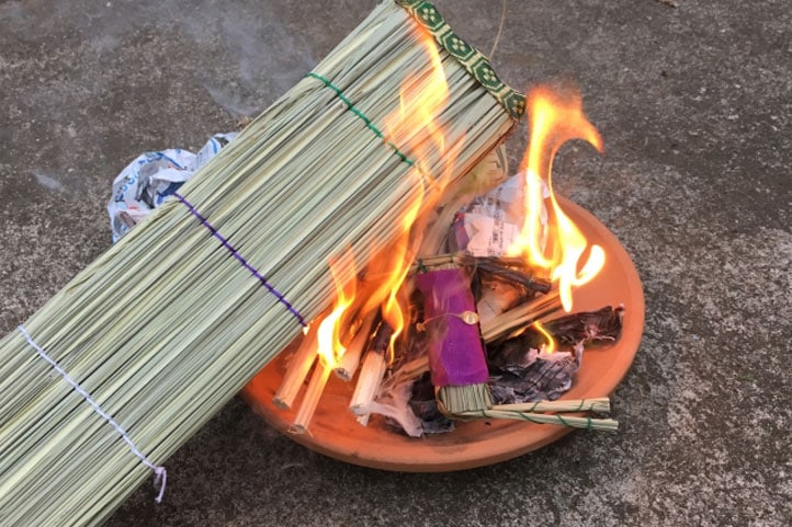 盆提灯の保管方法・処分方法コラム画像