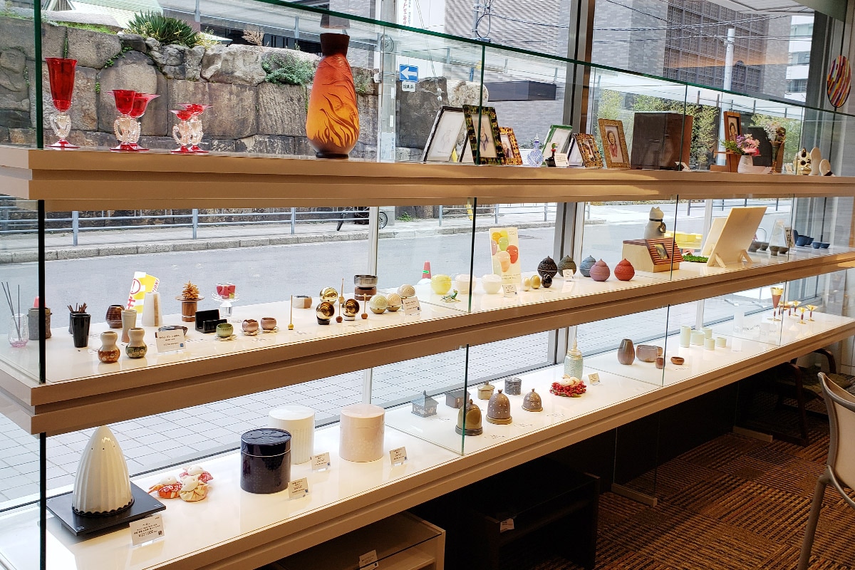 ギャラリーメモリア大阪本町 店内写真6