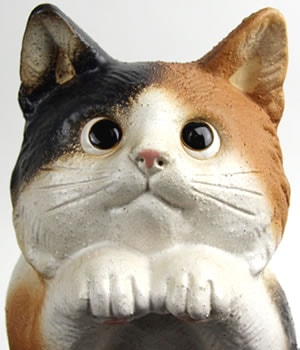 ねこ置き物　陶器ネコ　可愛い猫おきもの　信楽焼