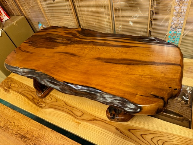 屋久杉良杢自然座卓テーブル