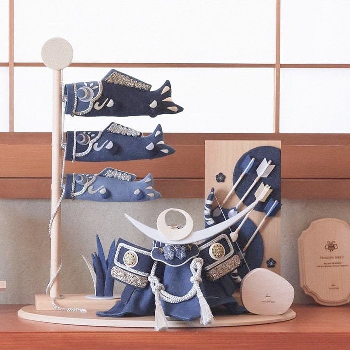 鯉のぼりの卓上飾り 鯉のぼり | 卓上飾り | 献上手染友禅之鯉 京錦 | 徳永こいのぼり